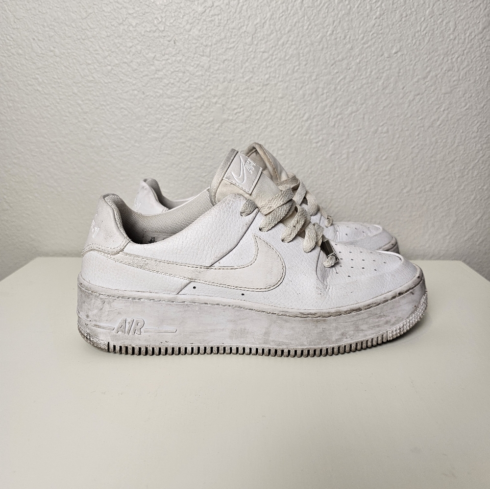 white nike air force 1's